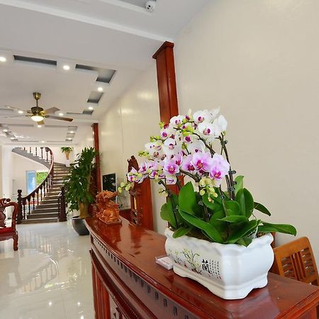 Khach San Dong Phuong Lang Son Exterior foto